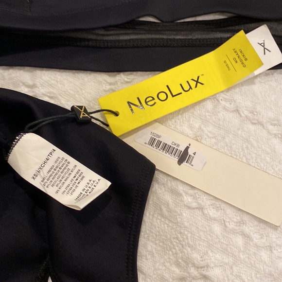 Vitamin A Neolux bikini set, size XS/4 bottom (NWT), S top (GUC) - Picture 7 of 7